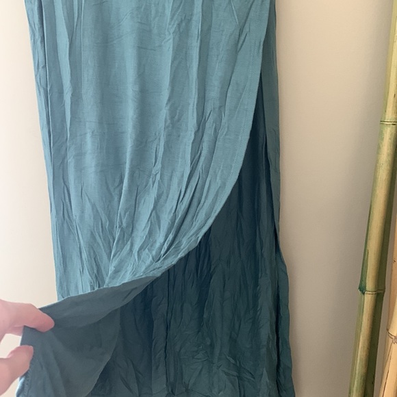 Maxi Skirt with a slit - Picture 3 of 4